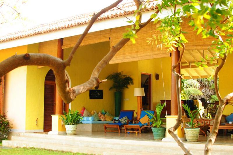 Khomba Beach House Alankuda Exterior photo